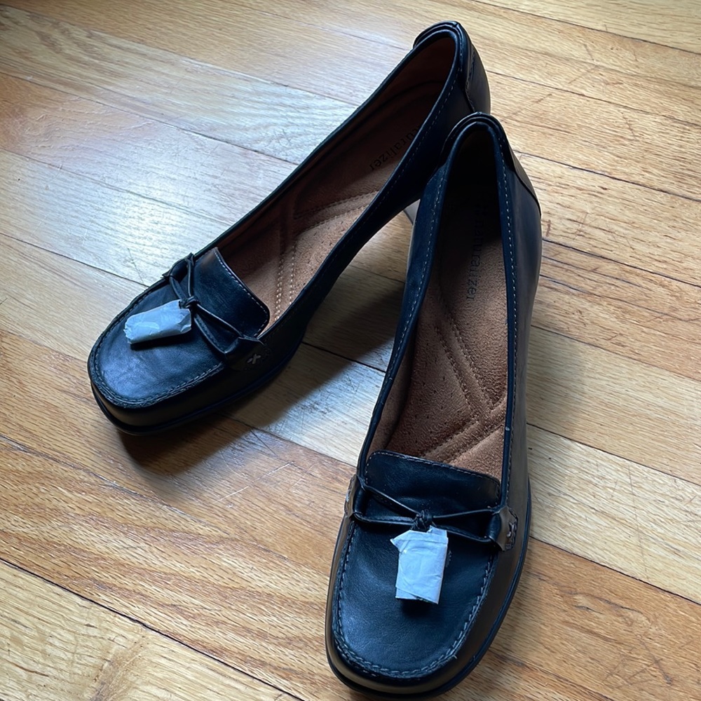 NWT Naturalizer Black Leather Tasseled Block Heel Pumps, 8.5 / Eur 41.5